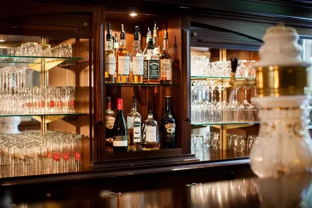 The Ascot Cologne - Bar