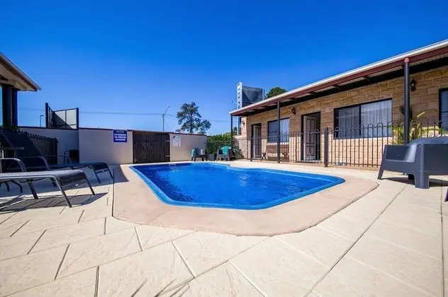 Ascot Lodge Motor Inn Kingaroy - Havuz