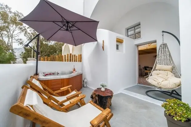 Asera Suites Near Kamari Beach