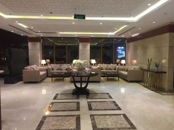 Asfar Plaza Hotel & Apartments - Lobi