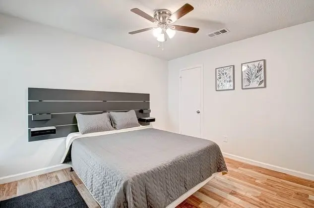 Ash Haven in Spring, Wifi, Extended Stay, Pet Friendly - Oda