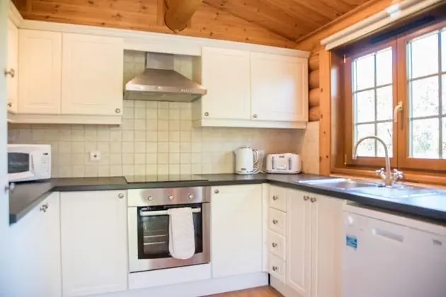 Ash Lodge With Hot Tub, Kingfishers - Mutfak