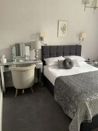 Ashburn House De Luxe B&B - Oda
