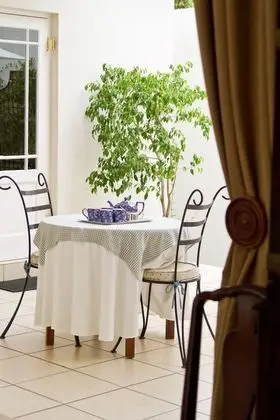 The Ashford Guesthouse - İç Mekan