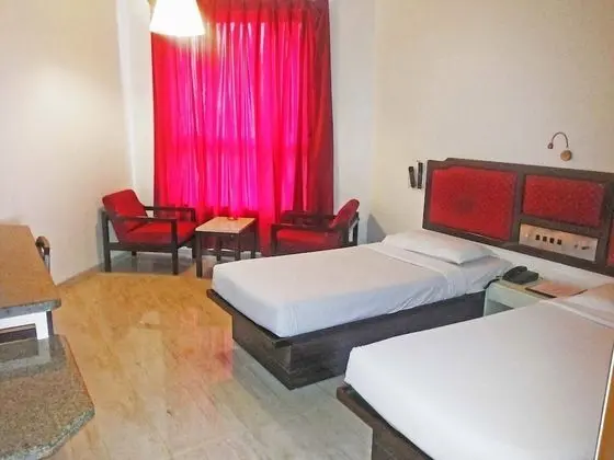 Hotel Ashish Plaza