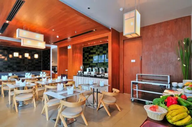 The Ashlee Heights Patong Hotel & Suites - Yeme / İçme