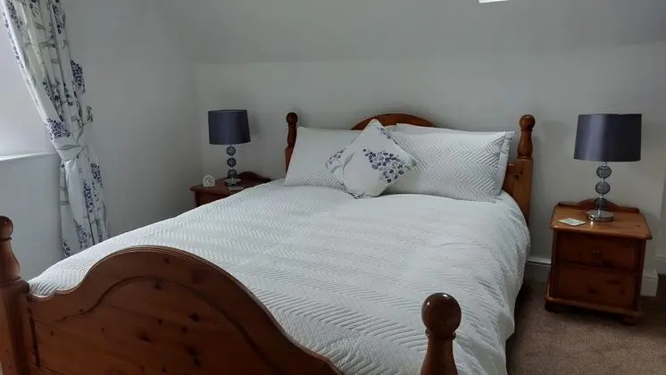 Ashleigh House - Genel