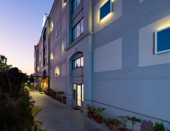 Hotel Ashray Inn Express