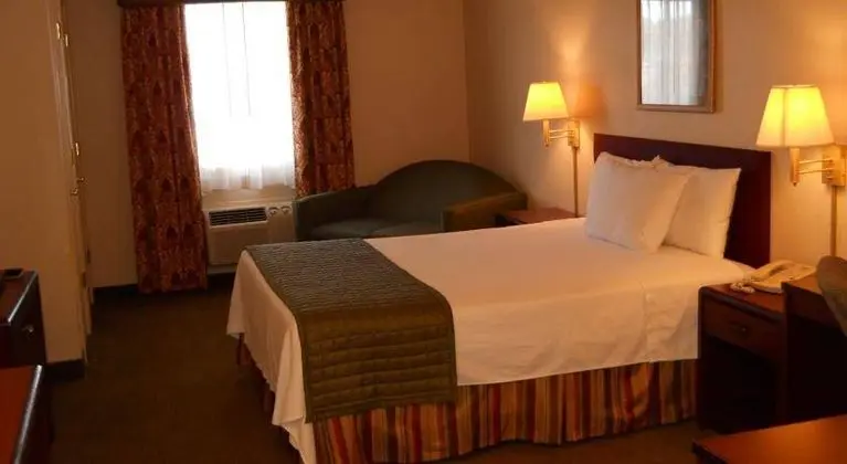 Ashton Inn & Suites
