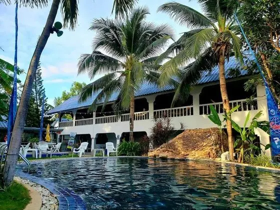 Asia Blue - Beach Hostel Hacienda - Deluxe or Twin Room With Garden View