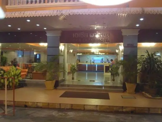 Asia Grand Hotel Hat Yai - Dış Mekan