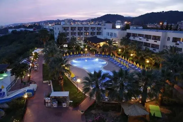 Aska Bayview Resort - Havuz