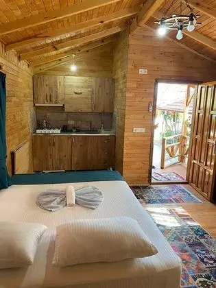 Asmaalti Ev Pansiyonu-bungalow - Oda
