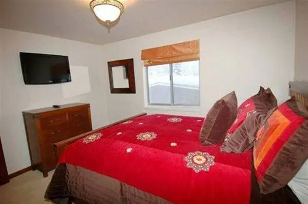 Aspen Silverglo by Frias