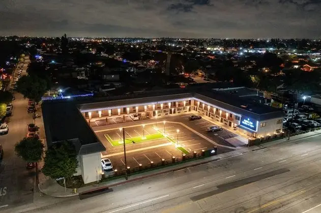 Aspire Inn Studios & Spas - Dış Mekan