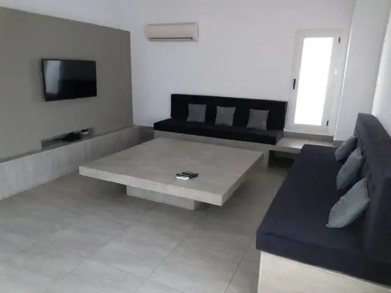 Assinie Weekend Lodge