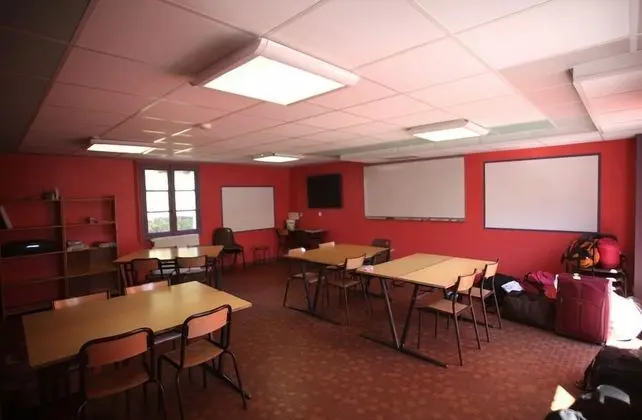 Association Peyranère - İş / Konferans