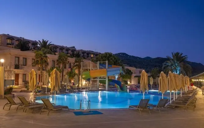 Assos Eden Gardens Hotel - Havuz