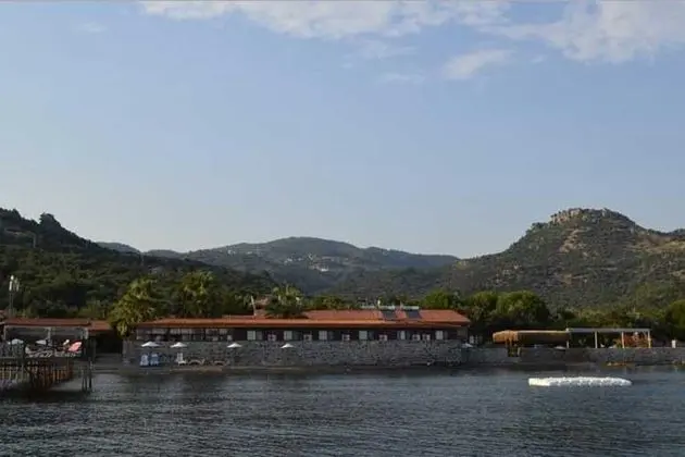 Assos Sardunya Hotel