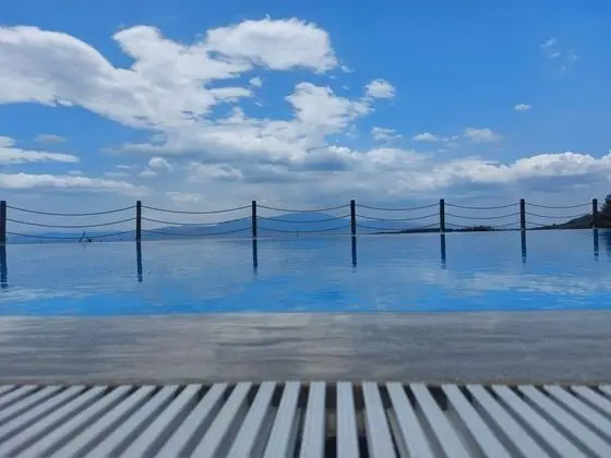 Assos Seyir Konakları Otel (+10 Yetişkin Oteli)
