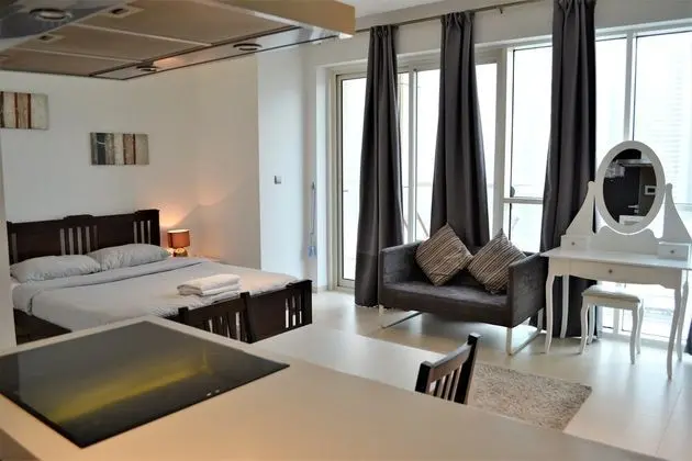 AST - Modern studio flat with balcony