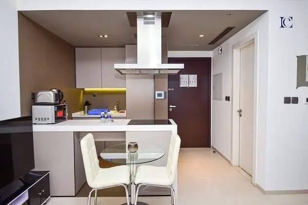 AST - Modern studio flat with balcony - Yerinde Yemek