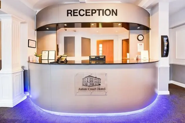 Aston Court Hotel - Lobi
