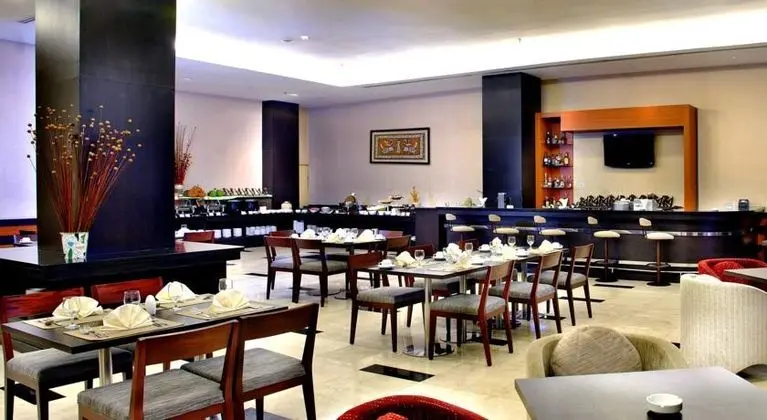 Aston Jayapura Hotel & Convention Center - Yeme / İçme