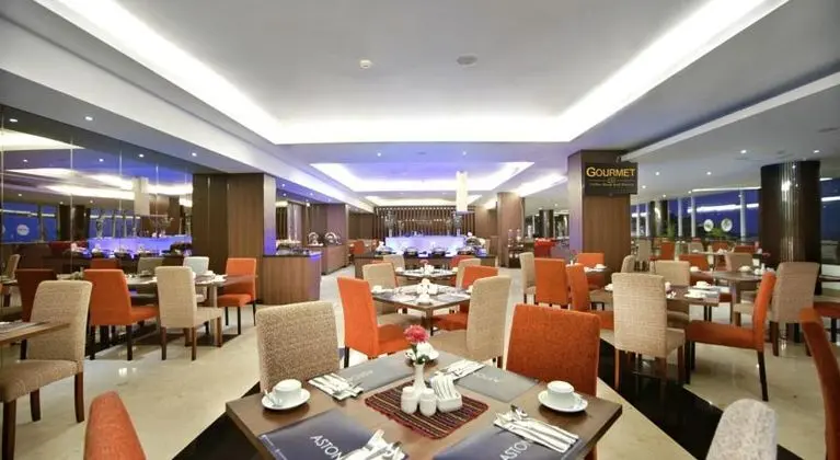 Aston Kupang Hotel & Convention Center - Yeme / İçme