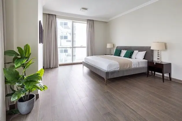 Astonishing & Grand 3BR w/ Beach Views & 2 Balconies! - İç Mekan