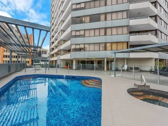 The Astor Apartments - Havuz