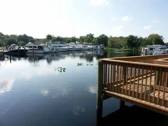 Astor Bridge Marina & Motel - 1