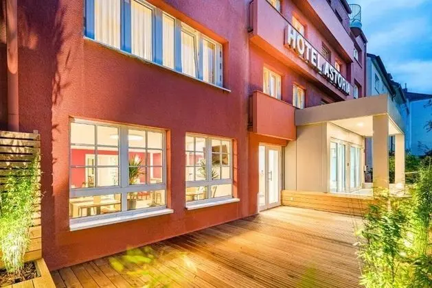 Astoria Hotel - Öne Çıkan Resim