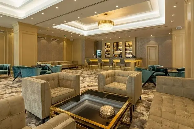 Astoria Grand Hotel - Öne Çıkan Resim