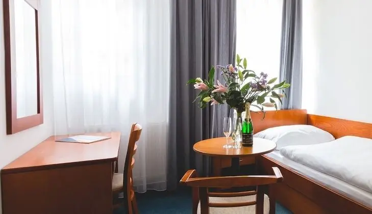 ASTORIA Hotel & Medical Spa - Oda