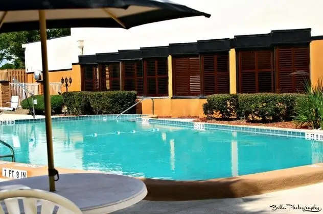 Astoria Hotel Suites Orange Park