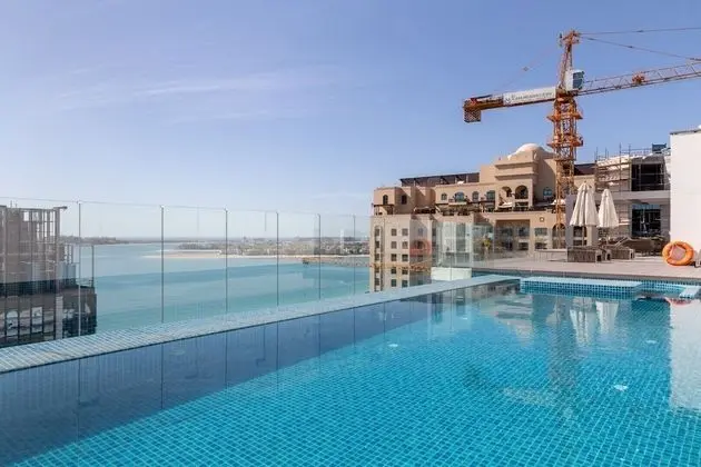 Astounding 1BR Apartment Situated In Palm Jumeirah