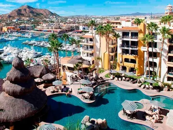 Astounding Studio Sleeps 4 With Unique Pool in Cabo