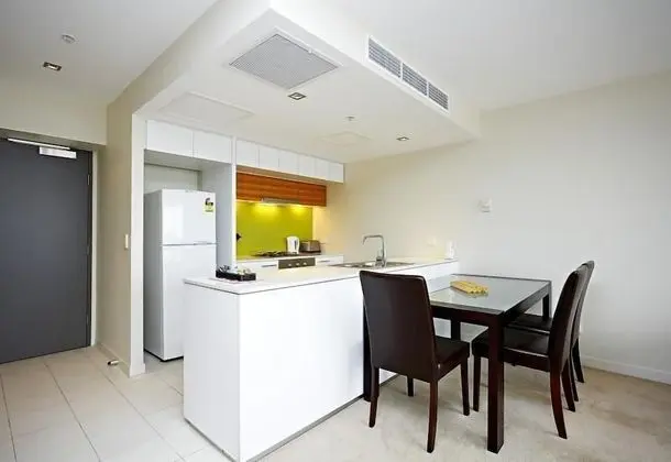 Astra Apartments - Docklands - Mutfak