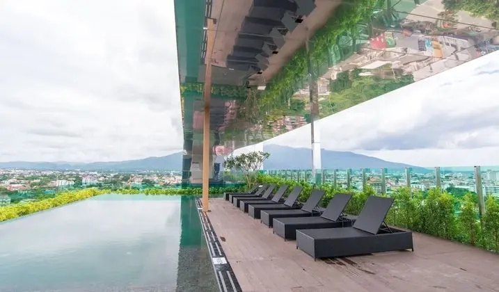 The Astra Condo Chiang Mai - Havuz