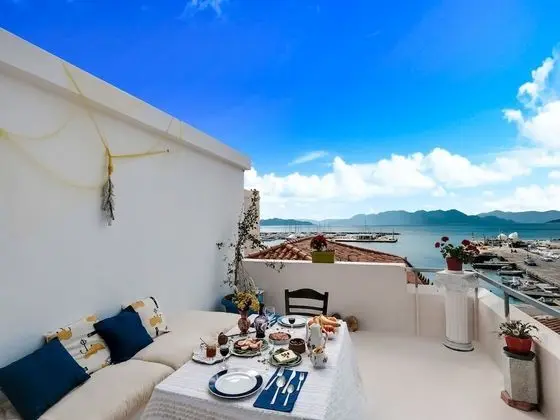Astra Holiday Home in Aegina Island With Gorgeous Sunset Views