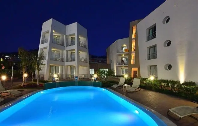 Astro Suite Hotel - Havuz