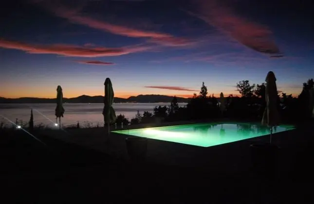 Astrolabe Hotel - Havuz