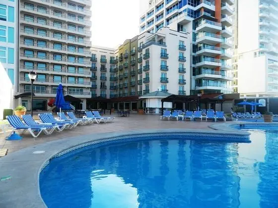 Astur Hotel y Suites - Havuz