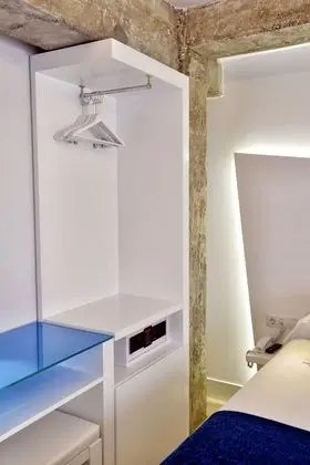 Atarazanas Malaga Boutique Hotel - Oda