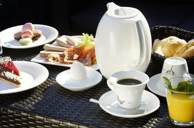 Hotel Athen - Yerinde Yemek