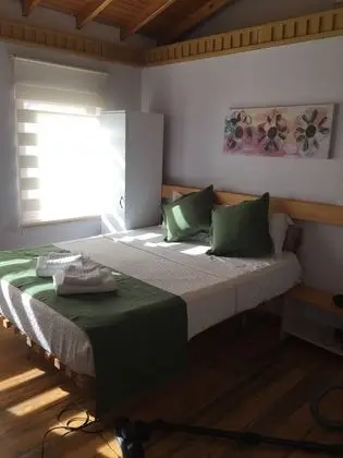 Athenada Otel