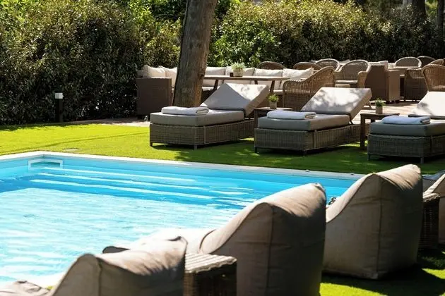 Athenian Riviera Hotel - Havuz