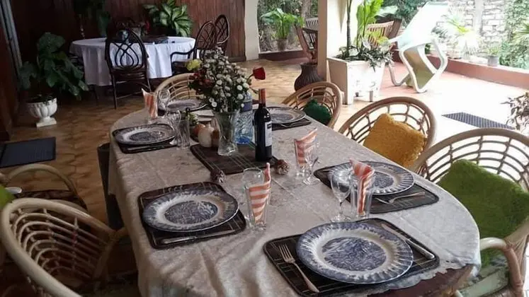 Athina Beach Guest House - Yerinde Yemek