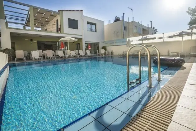 Athina Beach Hotel